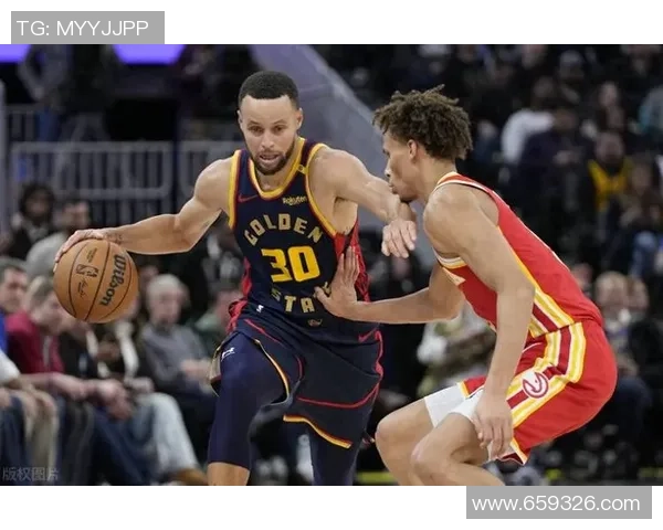 2015年NBA季后赛精彩回顾：勇士对阵老鹰的激烈对决与精彩瞬间分析